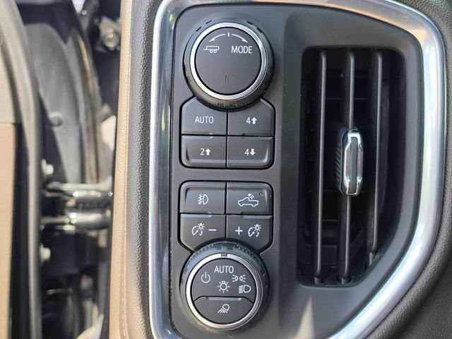 Used 2023 Chevrolet Silverado 2500 LTZ AWD/4WD image 31