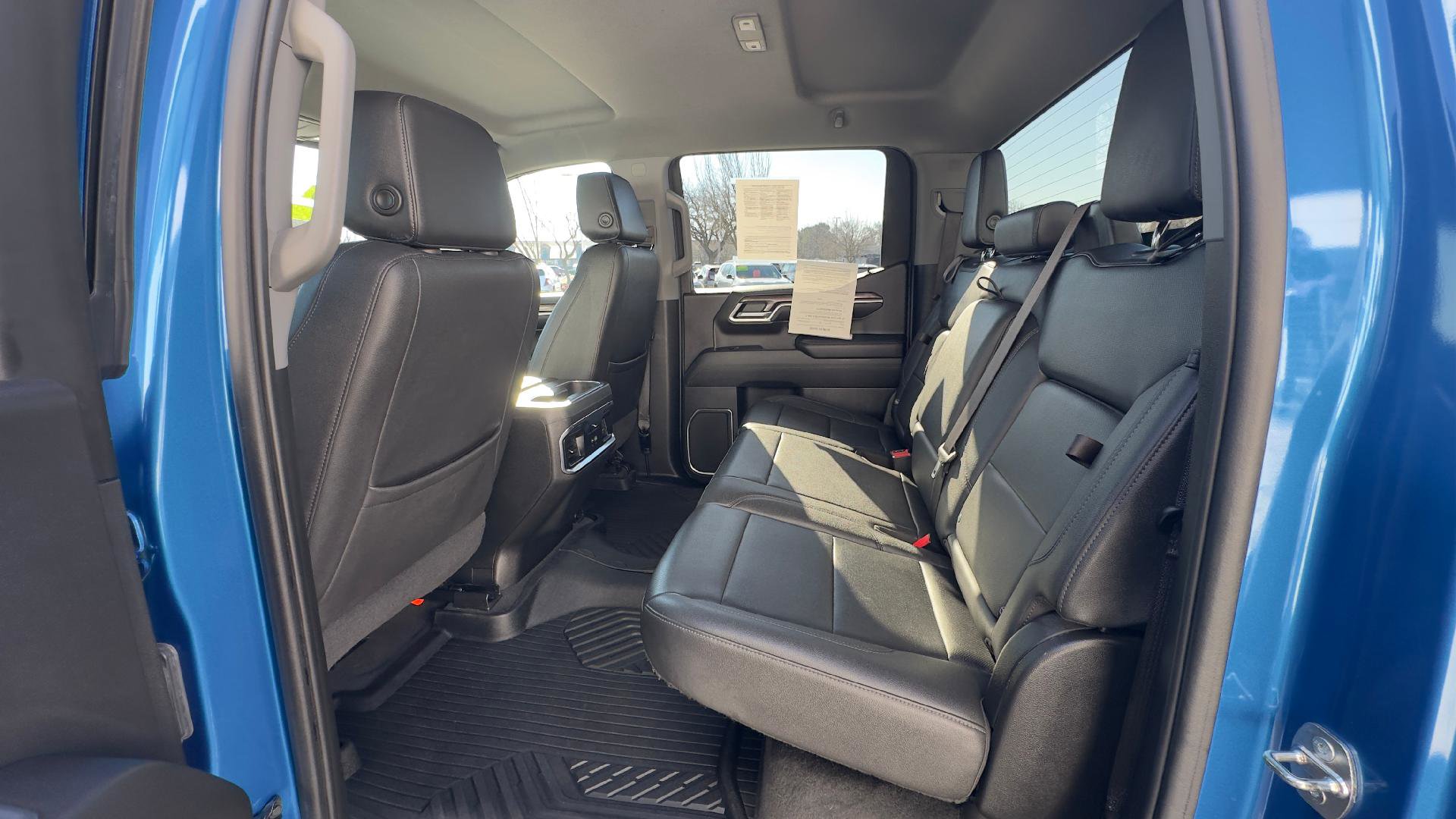 Used 2022 Chevrolet Silverado 1500 LTZ AWD/4WD image 6