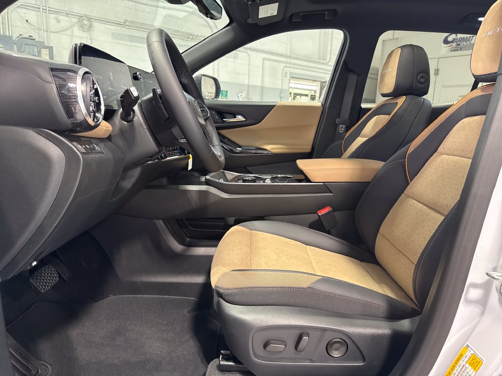 New 2027 Chevrolet Equinox ACTIV w/ Safety and Technology Package AWD/4WD image 25
