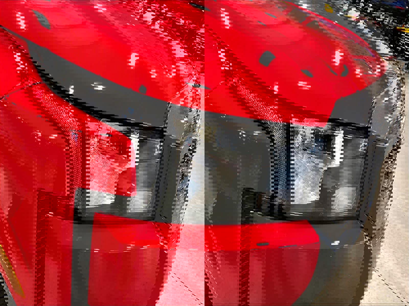 Used 2025 Nissan Frontier SV image 34