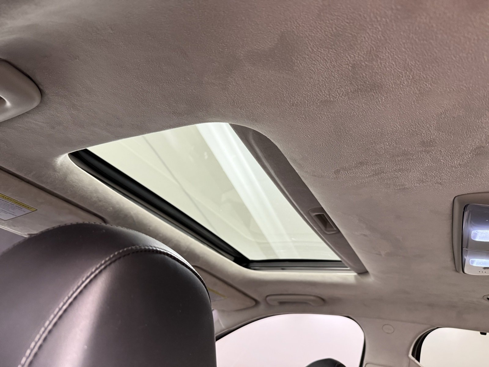 Used 2022 Kia Telluride SX w/ SX Prestige Package image 23