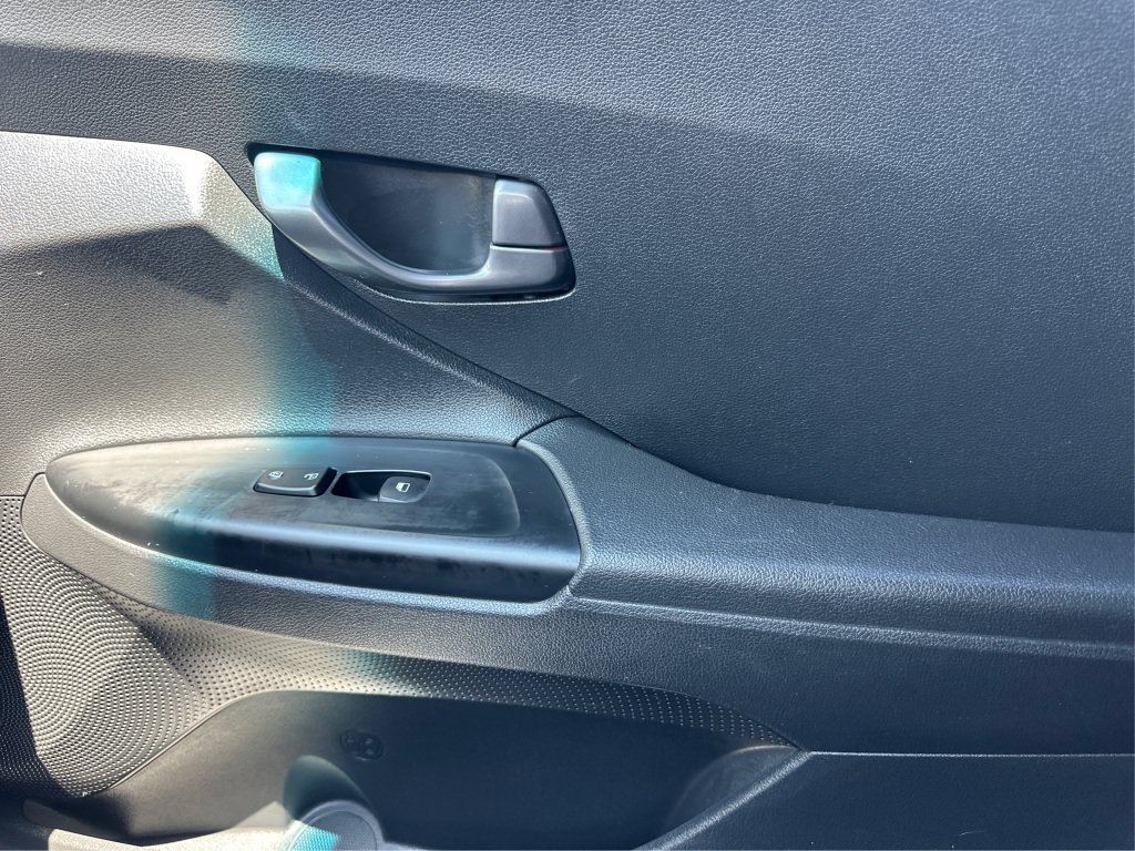 Used 2019 Hyundai Veloster 2.0 FWD image 29