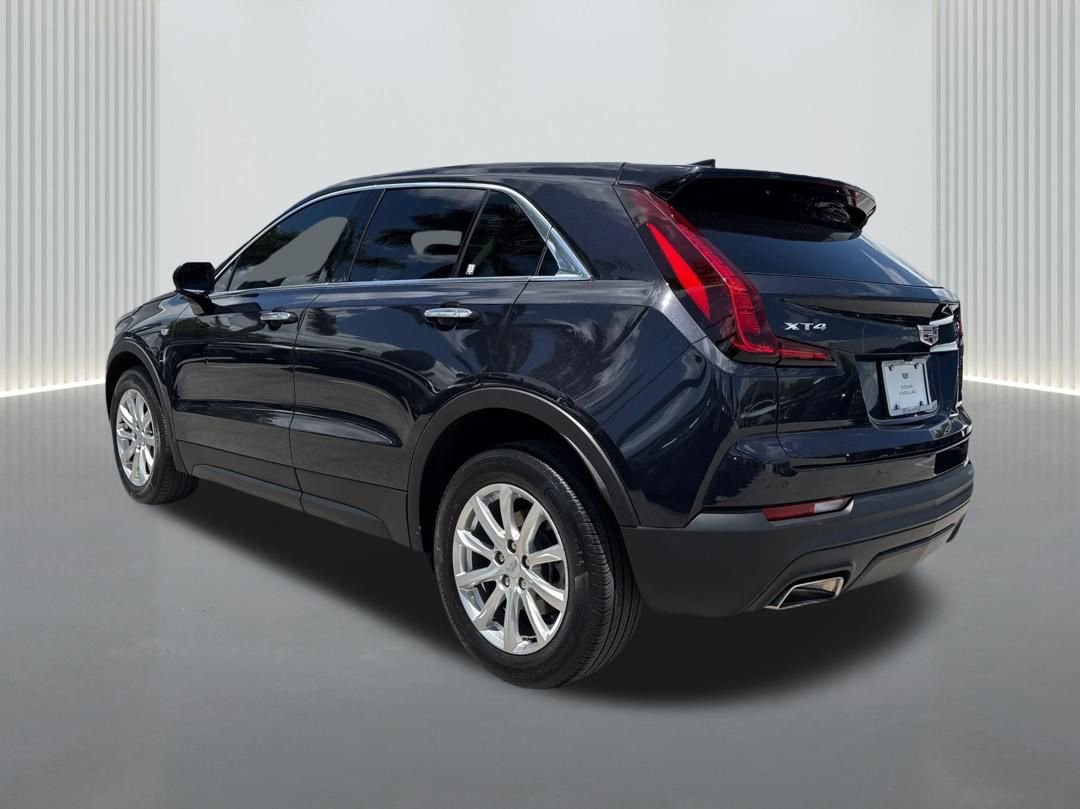 Used 2023 Cadillac XT4 Luxury w/ Driver Awareness Package FWD image 7