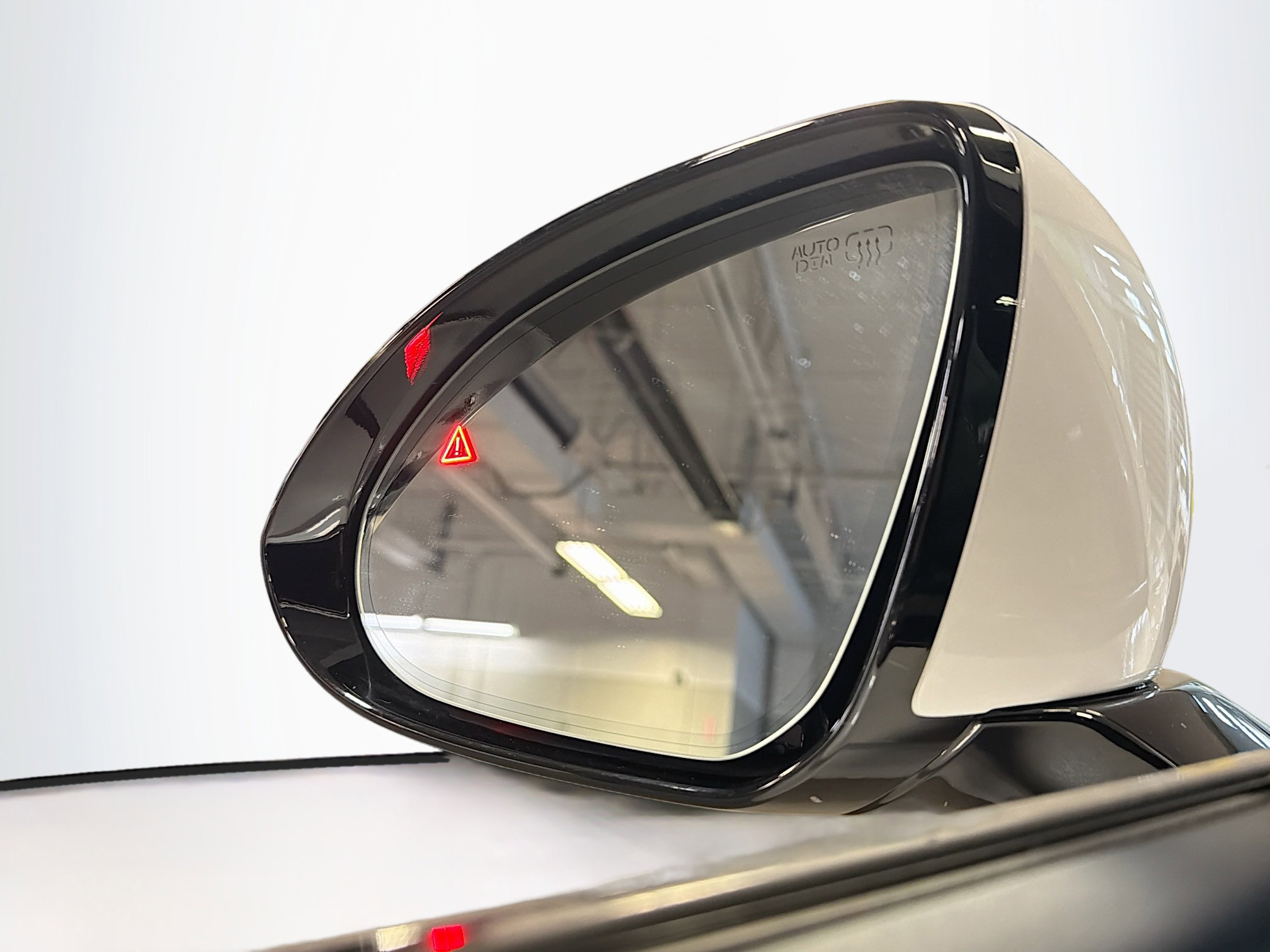 Used 2023 Genesis GV70 2.5T w/ Sport Prestige Package image 16