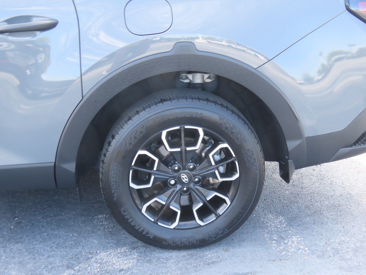 Used 2024 Hyundai Santa Cruz SEL w/ Activity Package AWD/4WD image 9