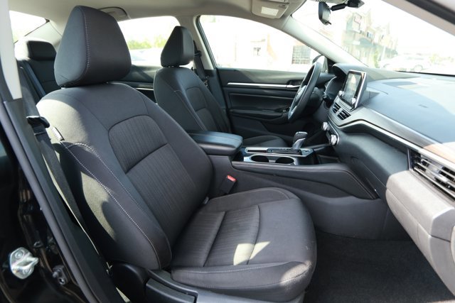 Used 2023 Nissan Altima 2.5 SV FWD image 27