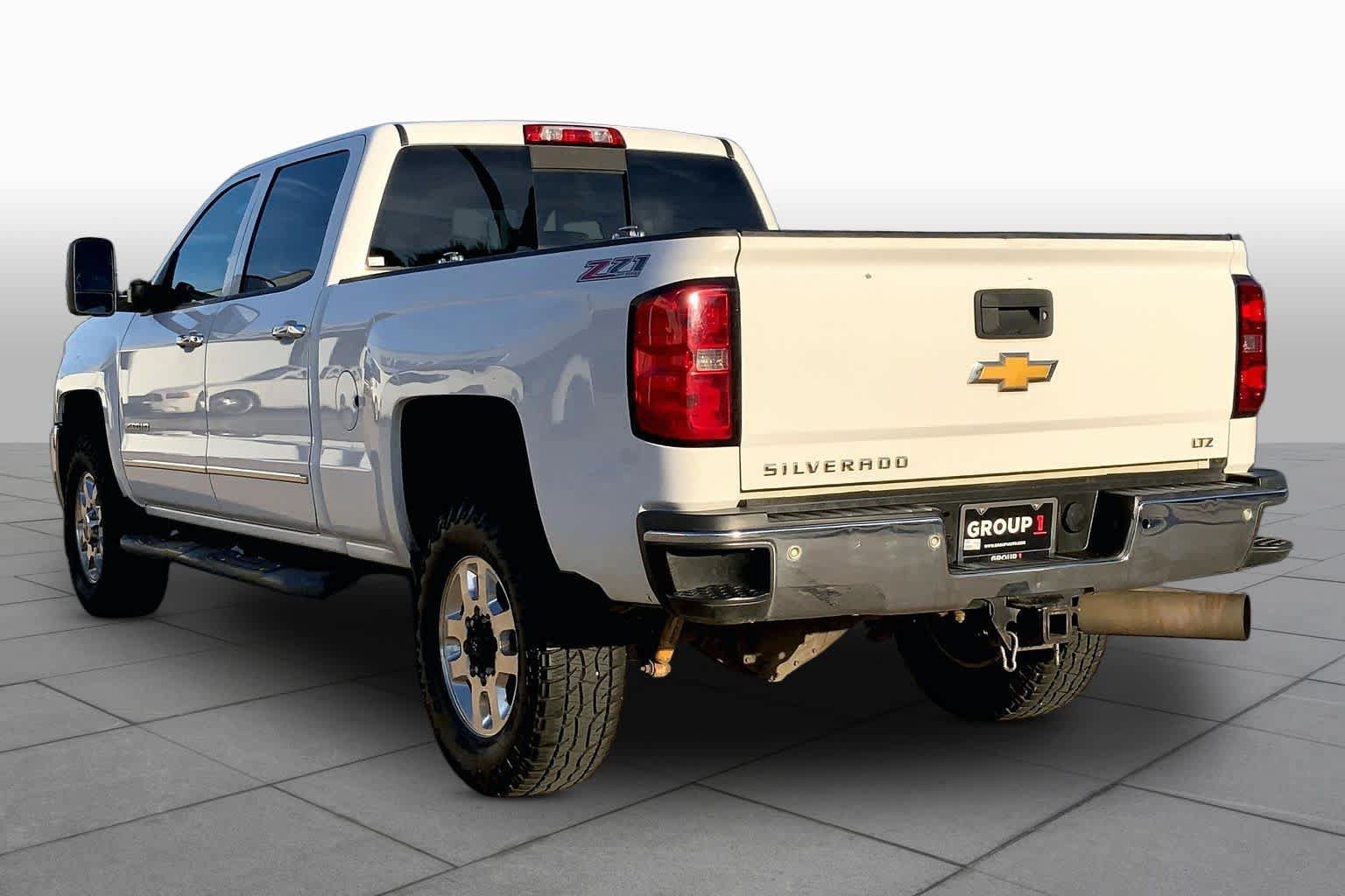 Used 2015 Chevrolet Silverado 2500 LTZ w/ Duramax Plus Package AWD/4WD image 11