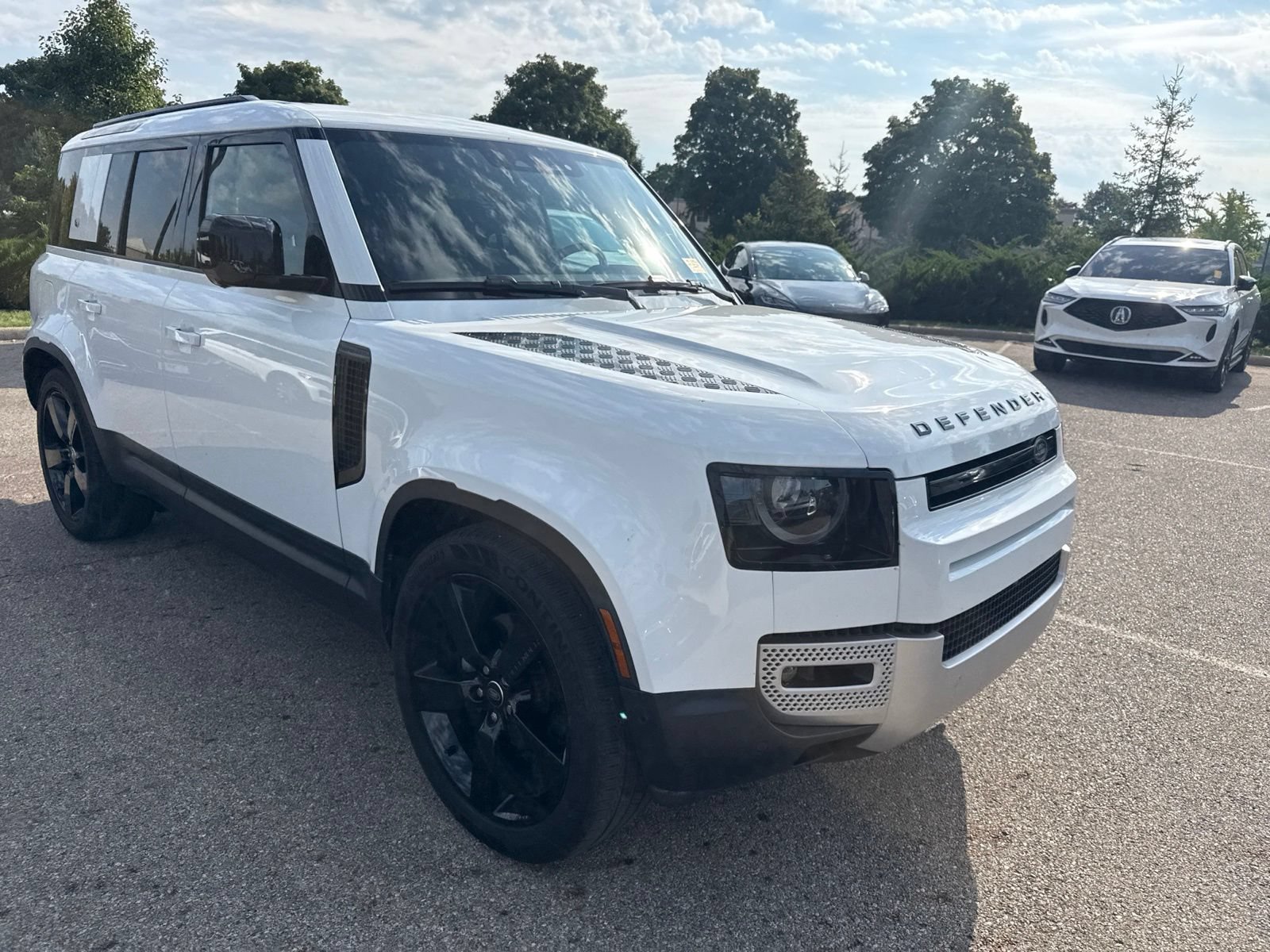 Used 2024 Land Rover Defender 110 S AWD/4WD image 3