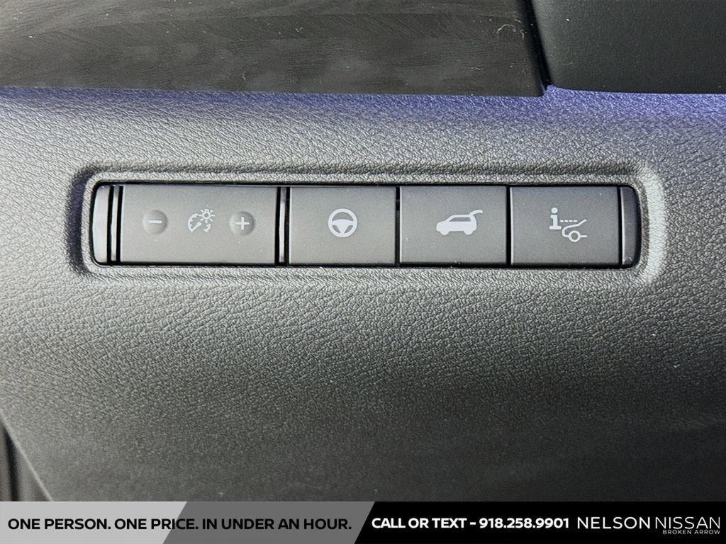 New 2026 Nissan Pathfinder Platinum image 10