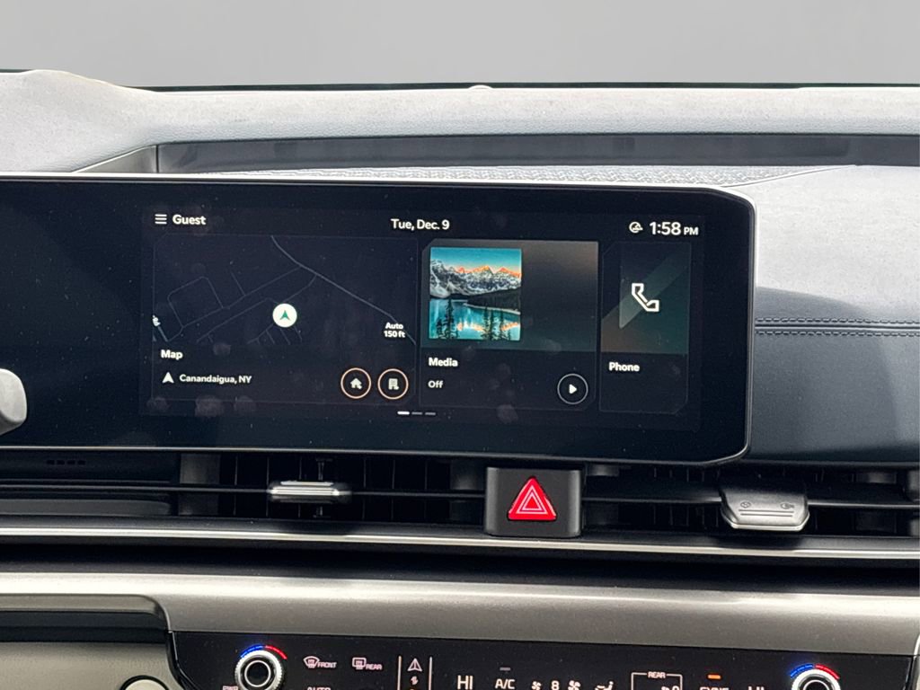 New 2025 Kia Carnival SX Prestige FWD image 11