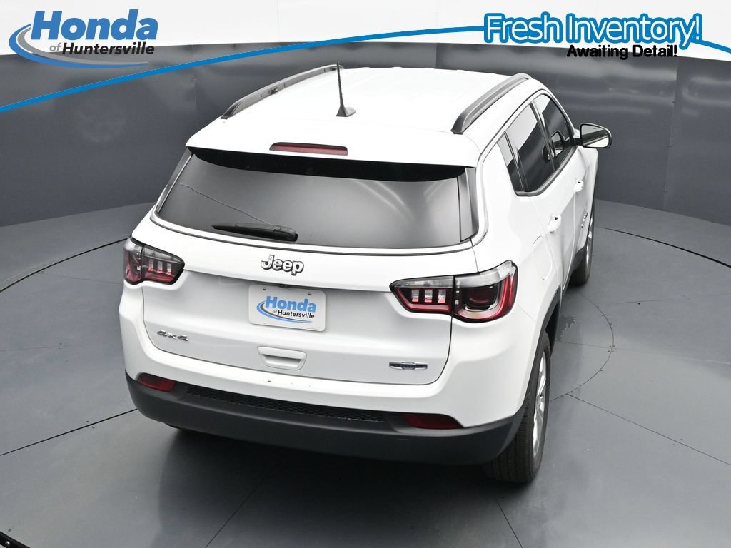 Used 2025 Jeep Compass Latitude AWD/4WD image 23