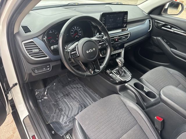 Used 2023 Kia Seltos S image 13