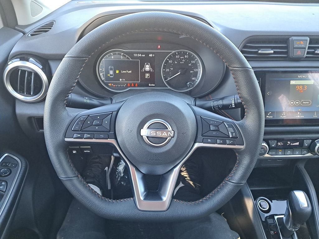 New 2025 Nissan Versa SR w/ Trunk Package image 15