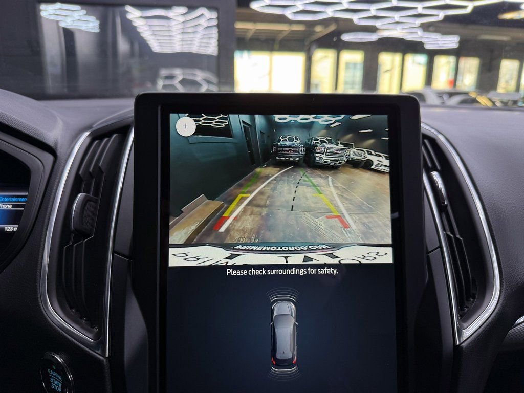 Used 2023 Ford Edge Titanium image 30