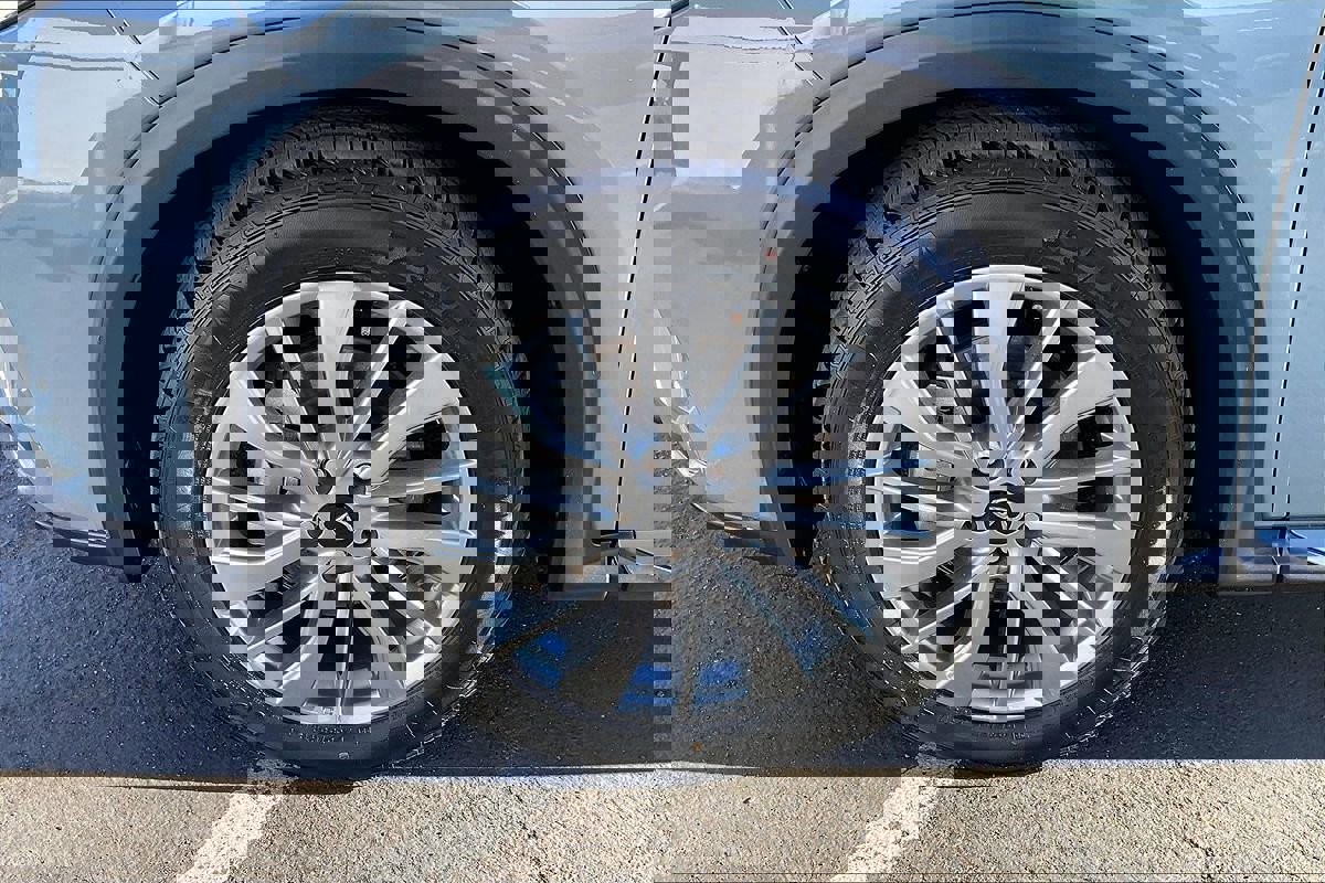 Used 2024 INFINITI QX50 Luxe image 8