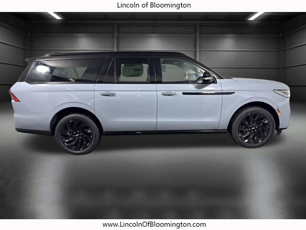 New 2025 Lincoln Navigator L Reserve w/ Jet Appearance Package image 8