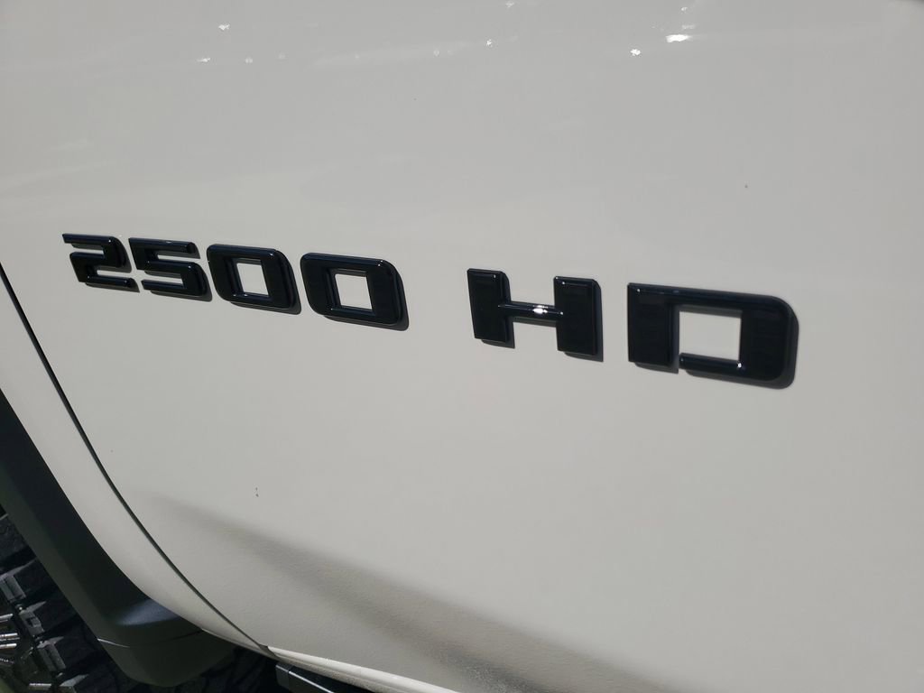 New 2026 Chevrolet Silverado 2500 ZR2 image 11