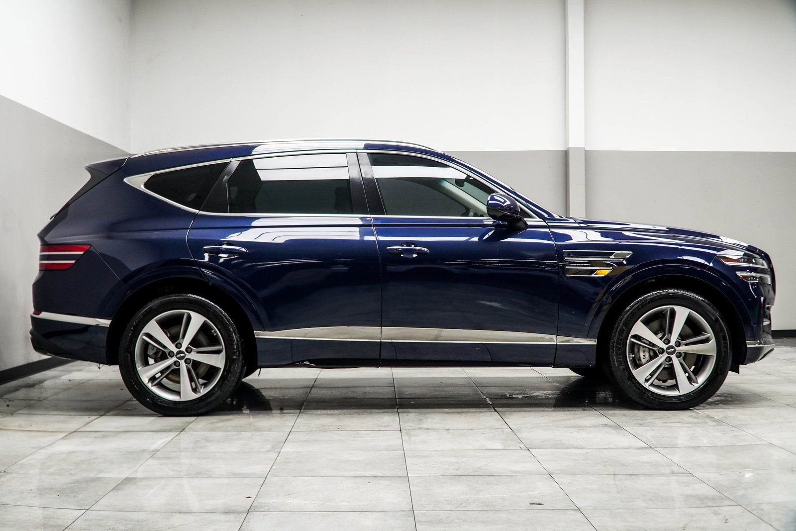 Used 2023 Genesis GV80 2.5T w/ Advanced Package image 7