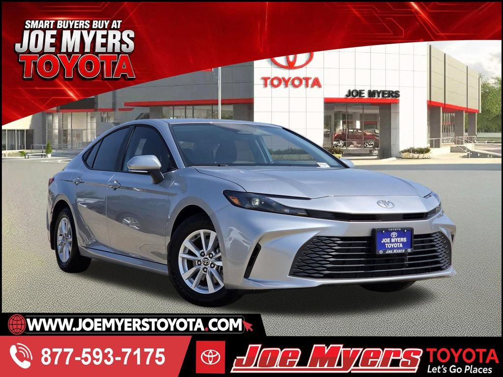 Used 2026 Toyota Camry LE w/ Convenience Package FWD image 1
