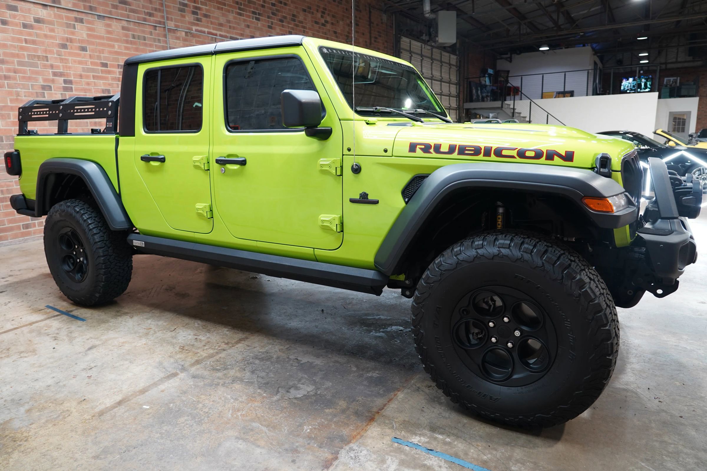 Used 2021 Jeep Gladiator Rubicon image 2