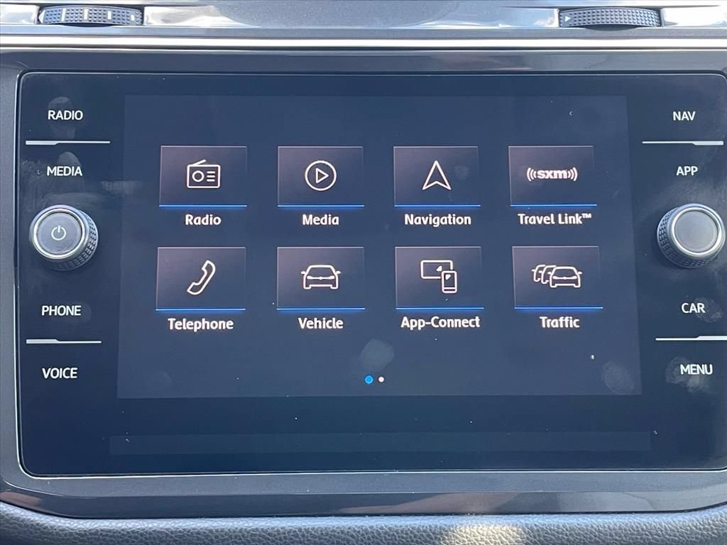 Used 2020 Volkswagen Tiguan SEL w/ 3rd Row Seat Package AWD/4WD image 24
