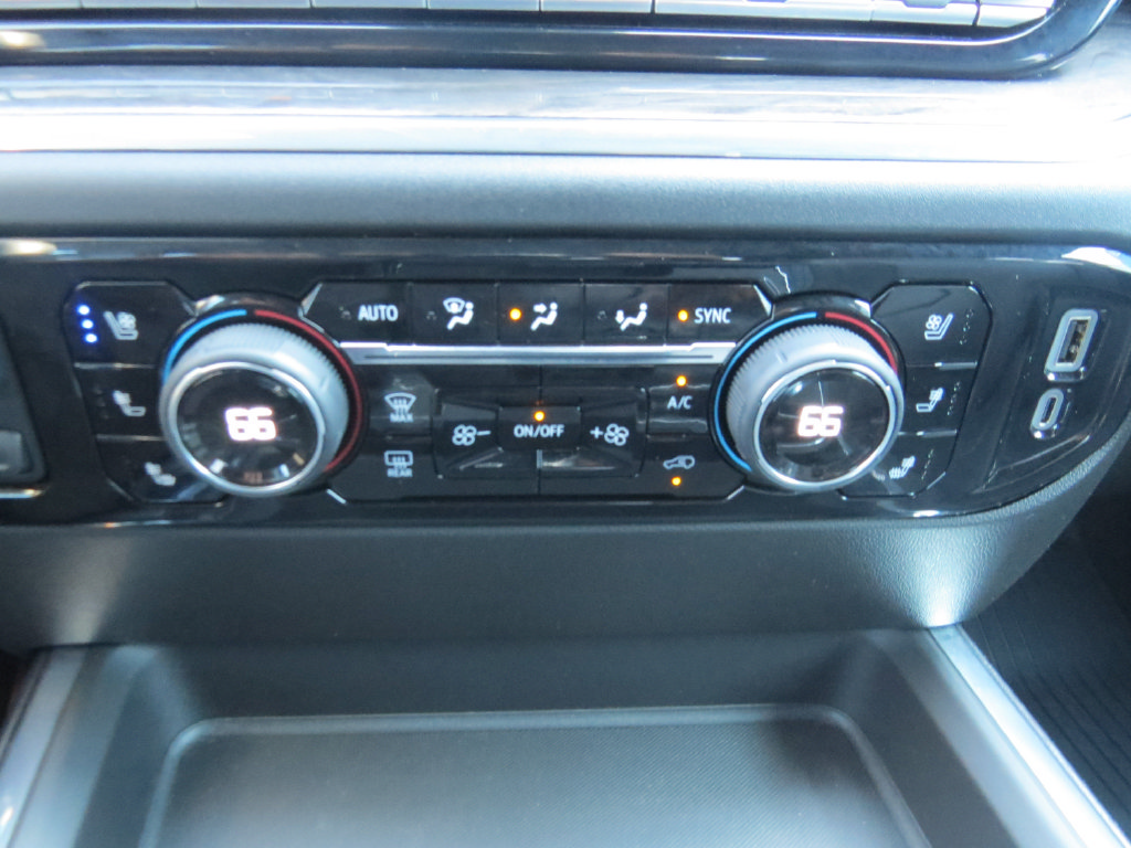 Certified 2025 Chevrolet Silverado 2500 LTZ w/ LTZ Convenience Package AWD/4WD image 23