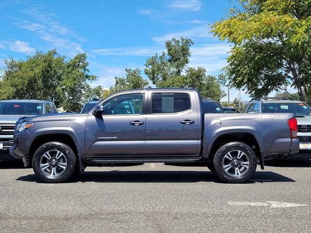 Certified 2017 Toyota Tacoma TRD Sport w/ Premium & Technology Package AWD/4WD image 9