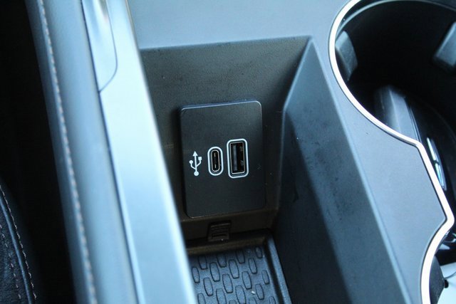 Certified 2024 Lincoln Nautilus Reserve w/ Equipment Group 202A image 32