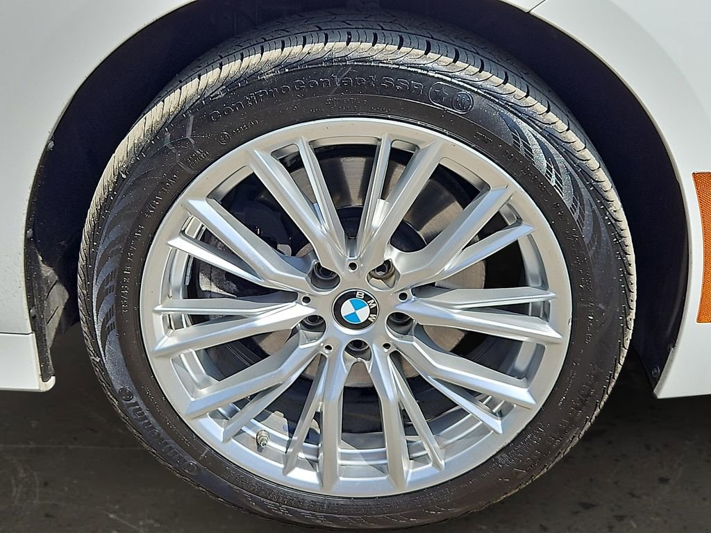 Certified 2023 BMW 330i xDrive Sedan w/ Driving Assistance Package AWD/4WD image 9