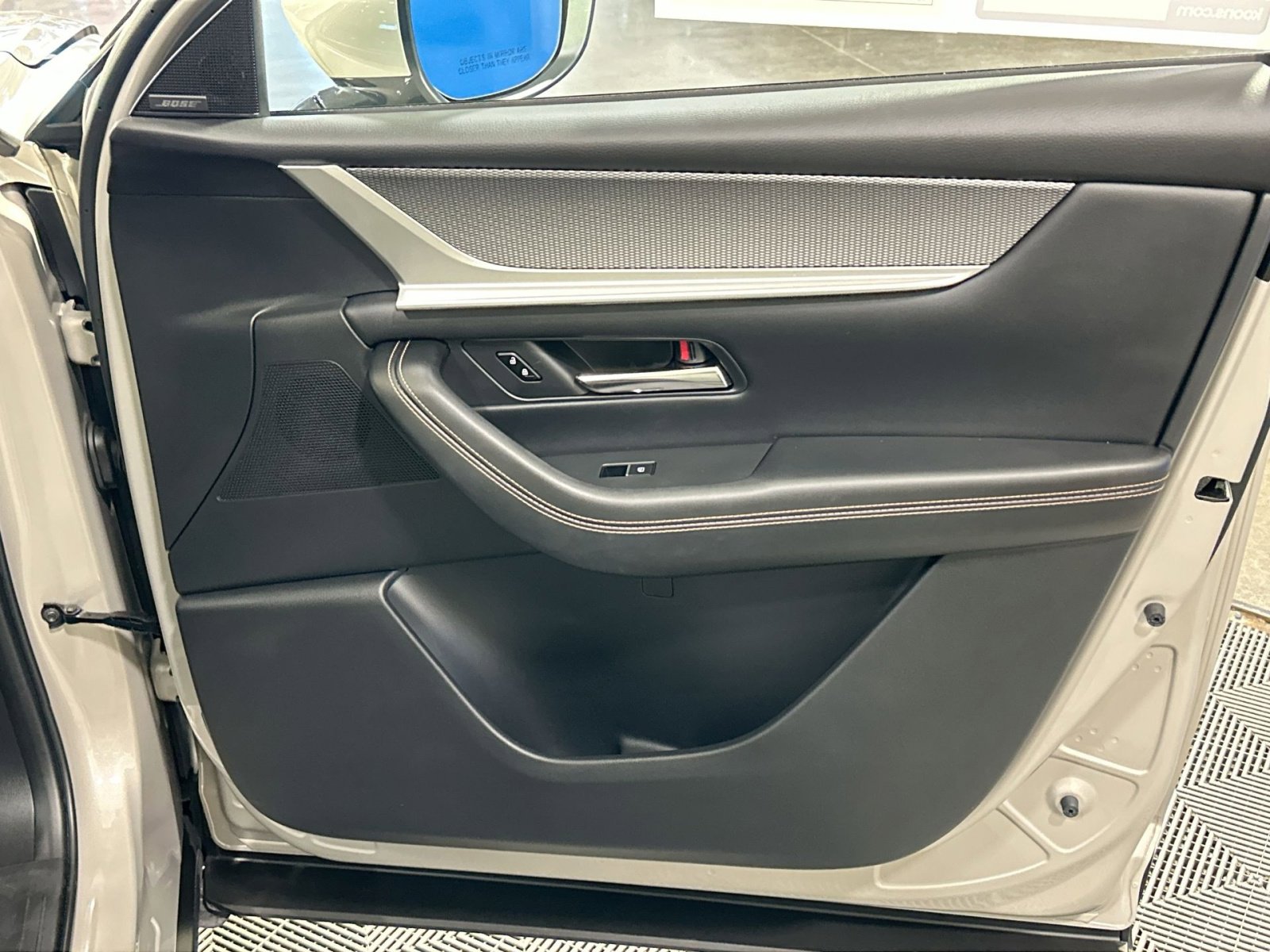 Used 2024 MAZDA CX-90 Plug-In Hybrid w/ Premium Pkg image 36