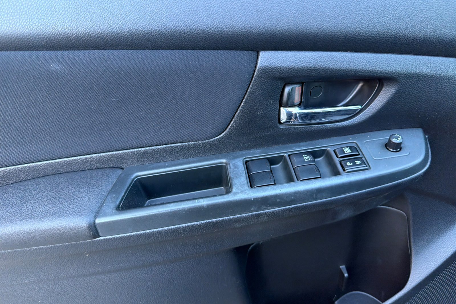 Used 2014 Subaru Crosstrek 2.0i Premium w/ Moonroof Package AWD/4WD image 10