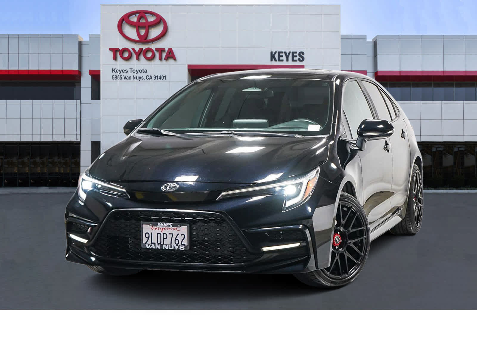 Used 2024 Toyota Corolla SE w/ SE Premium Package FWD image 1