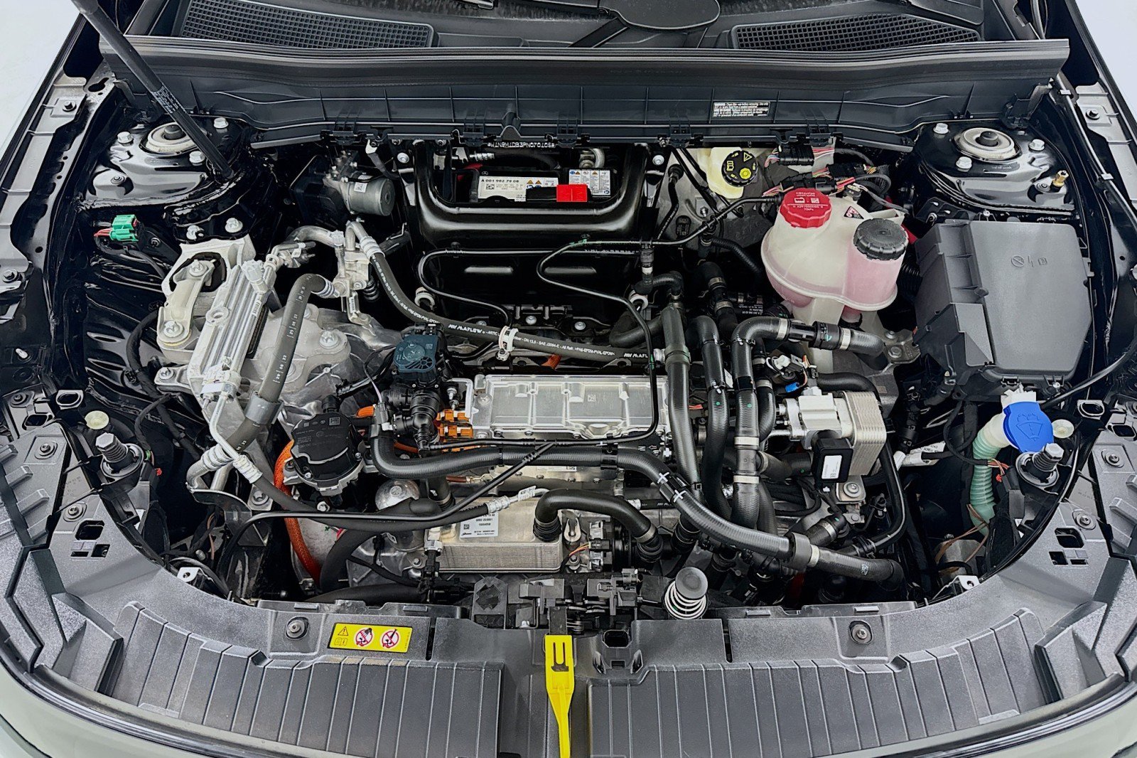 Certified 2023 Mercedes-Benz EQB 350 4MATIC SUV image 11