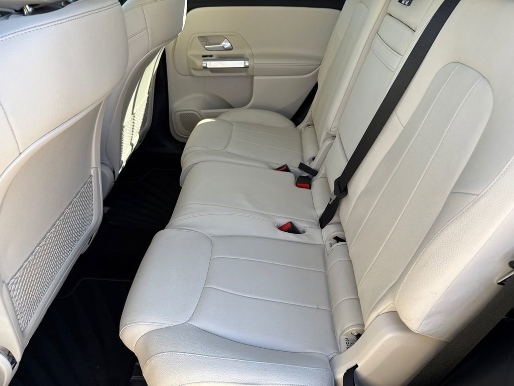 Used 2022 Mercedes-Benz GLB 250 image 17