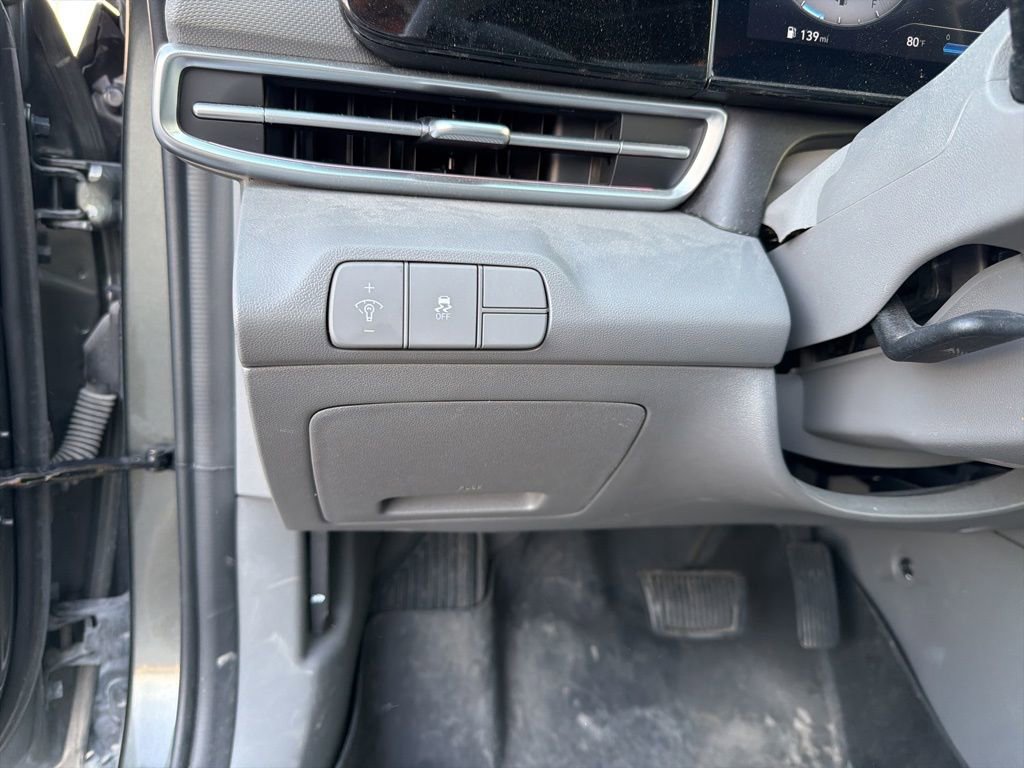 Used 2024 Hyundai Elantra SEL w/ Convenience Package image 26