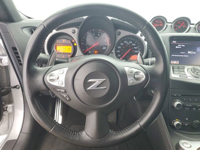 Used 2016 Nissan 370Z w/ Sport Package image 16