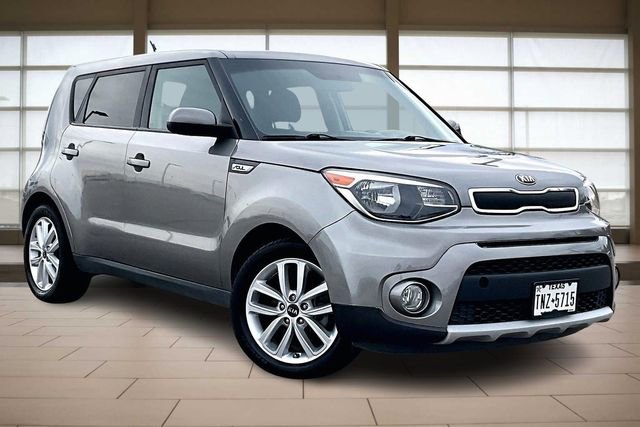 Used 2019 Kia Soul + image 12