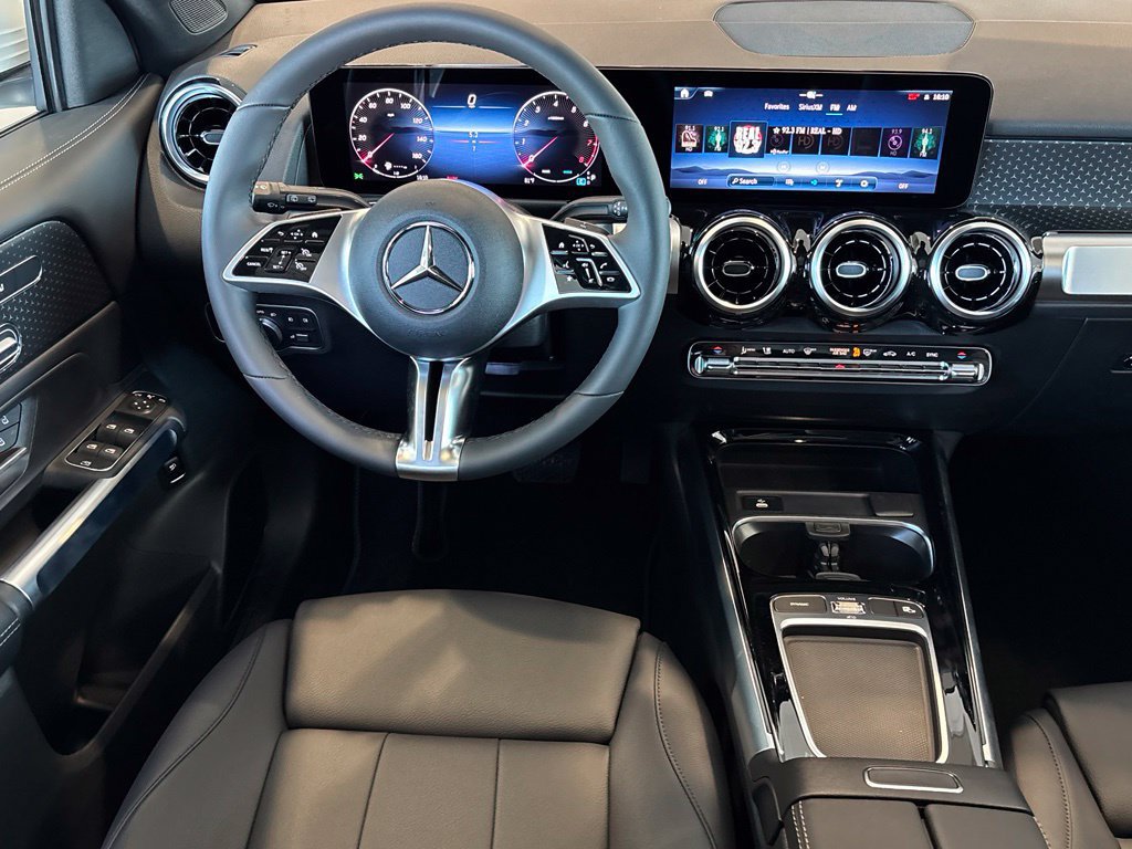 New 2026 Mercedes-Benz GLB 250 4MATIC image 11