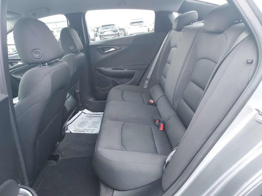 Used 2024 Chevrolet Malibu RS FWD image 14