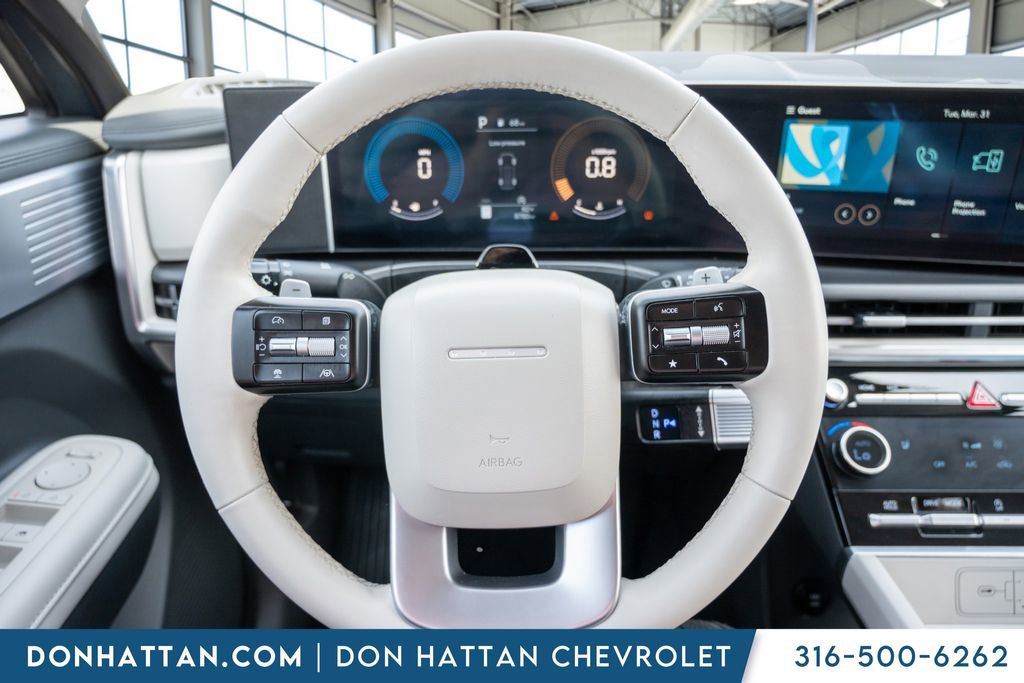 Used 2025 Hyundai Santa Fe SEL image 6