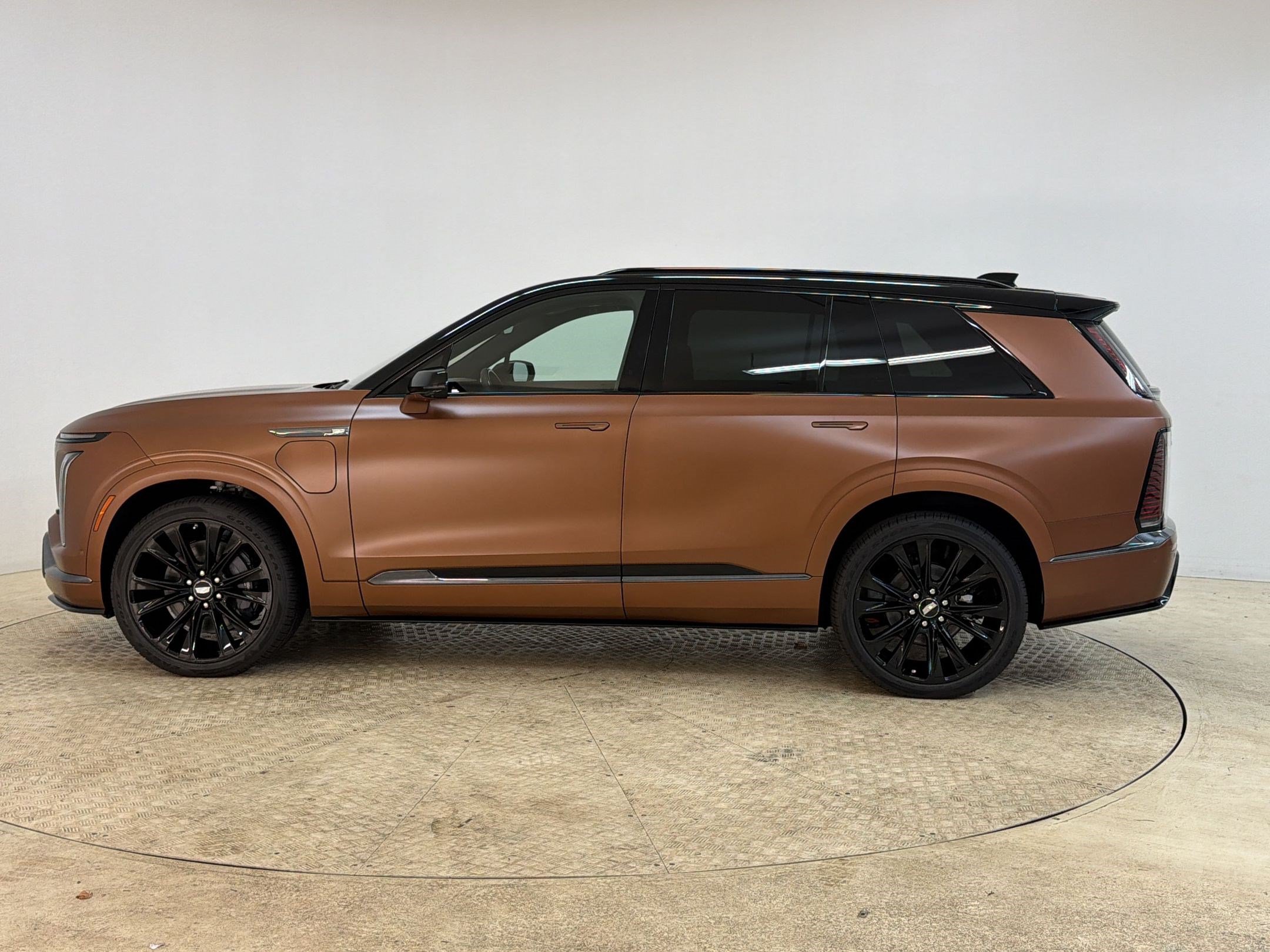 New 2027 Cadillac Vistiq Sport AWD/4WD image 2
