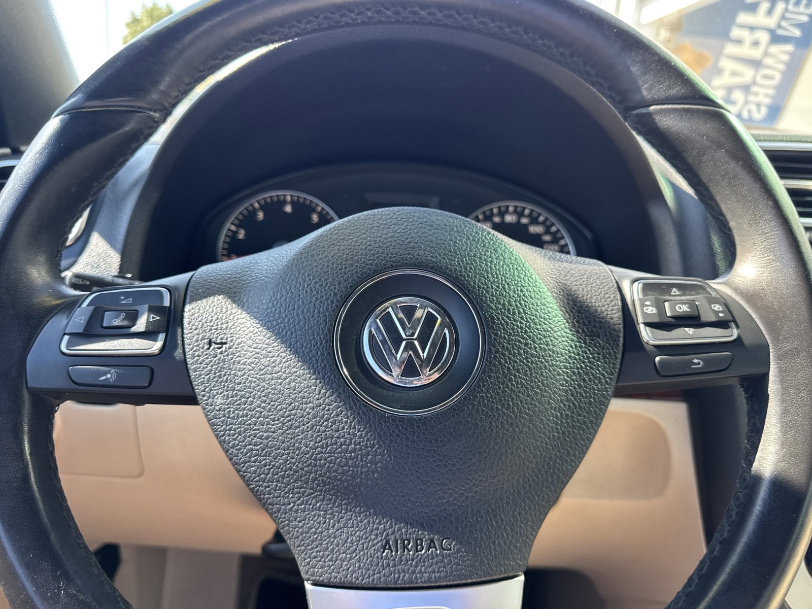 Used 2012 Volkswagen Eos Lux image 26