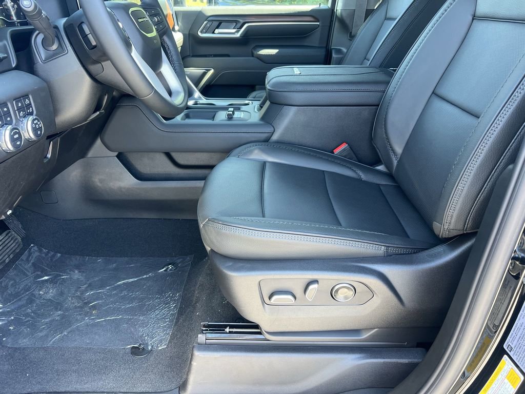 New 2025 GMC Sierra 2500 Denali w/ Denali Reserve Package image 17