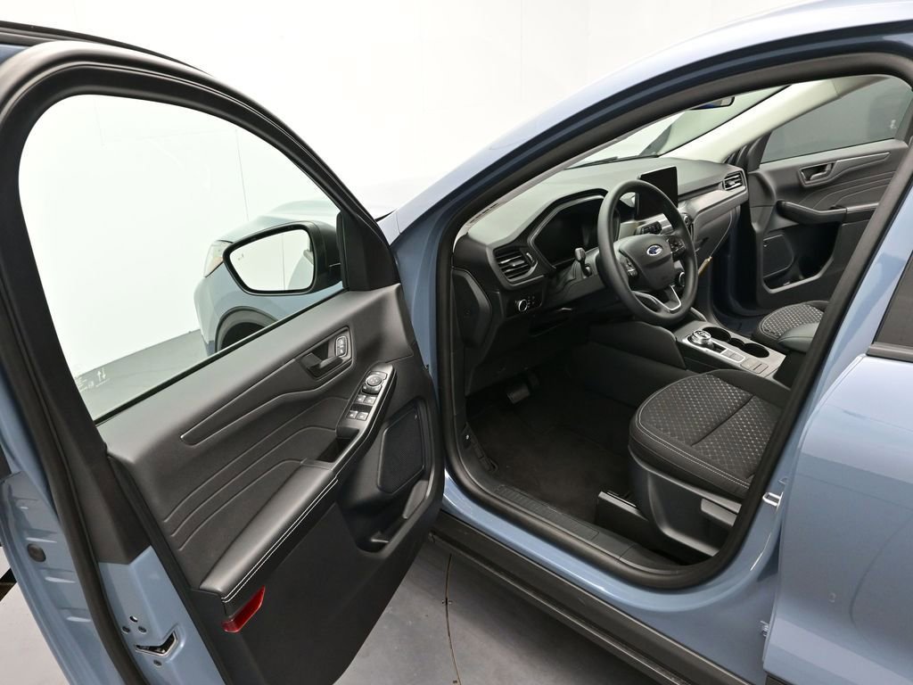 New 2026 Ford Escape Active image 12