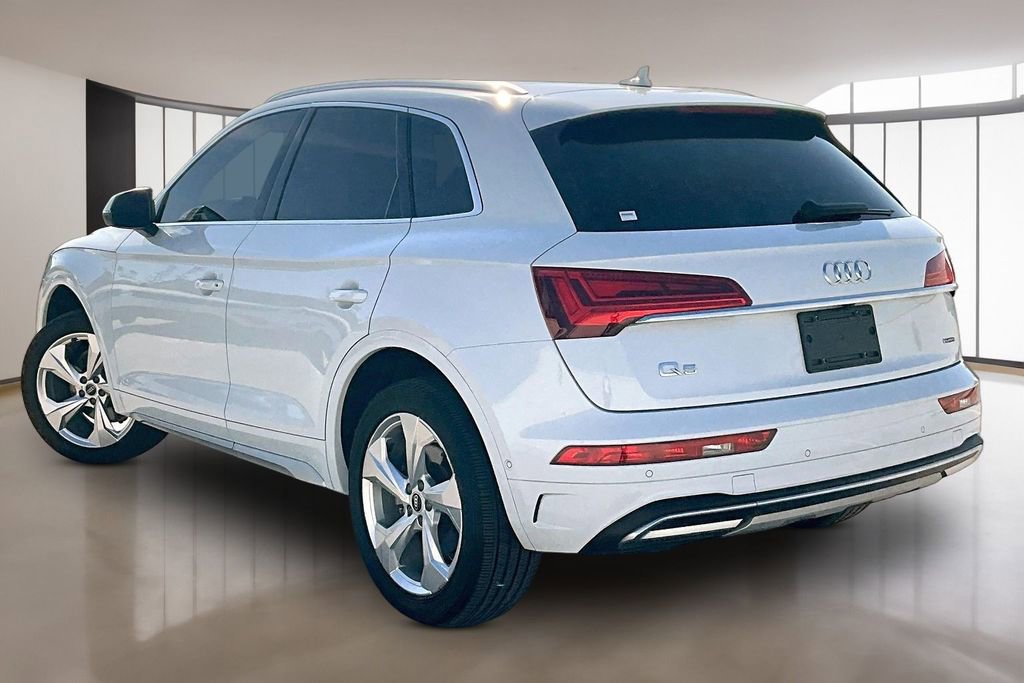 Used 2021 Audi Q5 Prestige w/ Prestige Package image 4