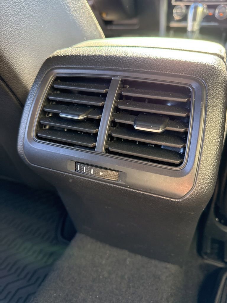 Used 2019 Volkswagen Golf R 4-Door image 13