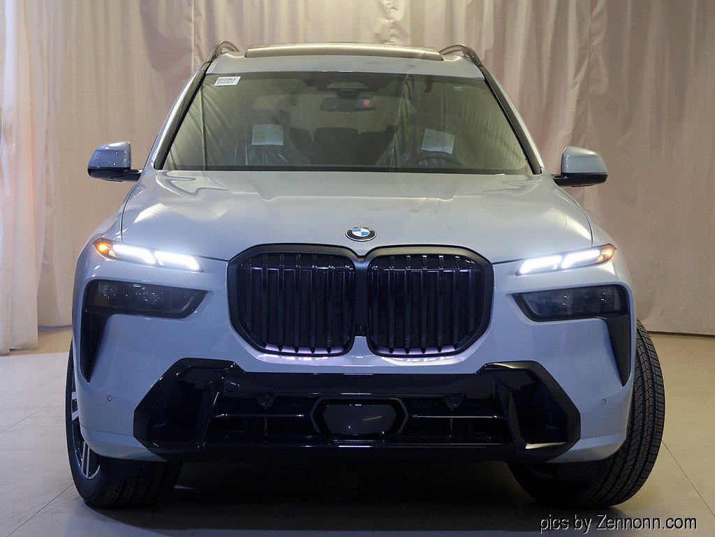 New 2027 BMW X7 xDrive40i w/ M Sport Package AWD/4WD image 5