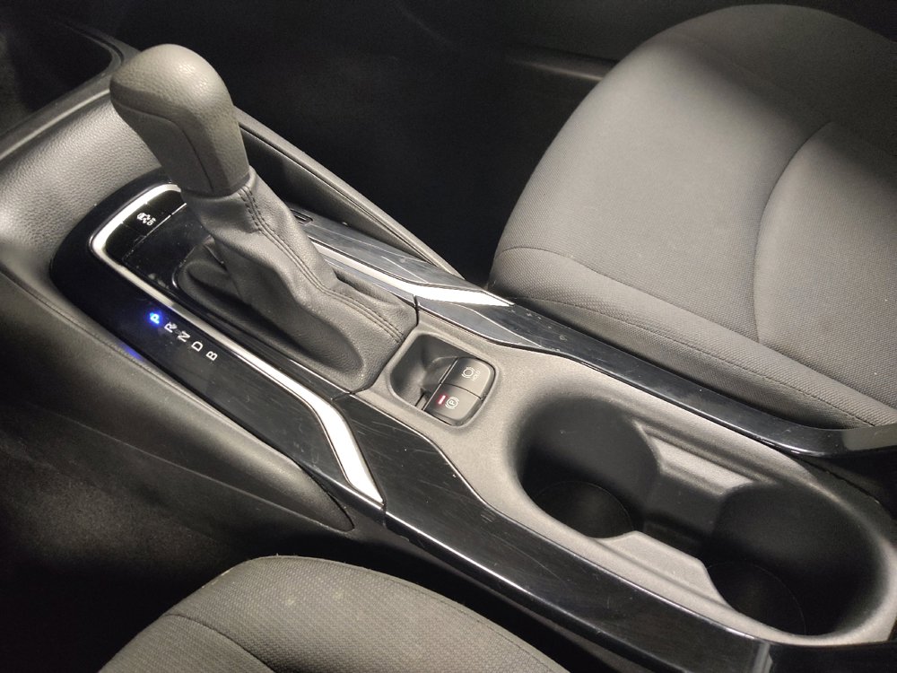 Used 2021 Toyota Corolla LE FWD image 26
