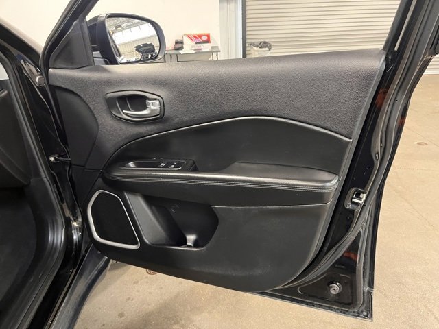 Used 2019 Jeep Compass Altitude image 12