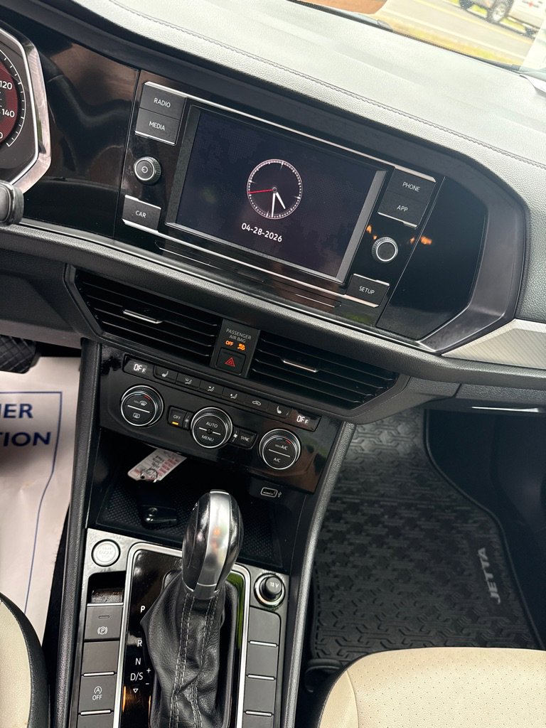 Used 2019 Volkswagen Jetta FWD image 16